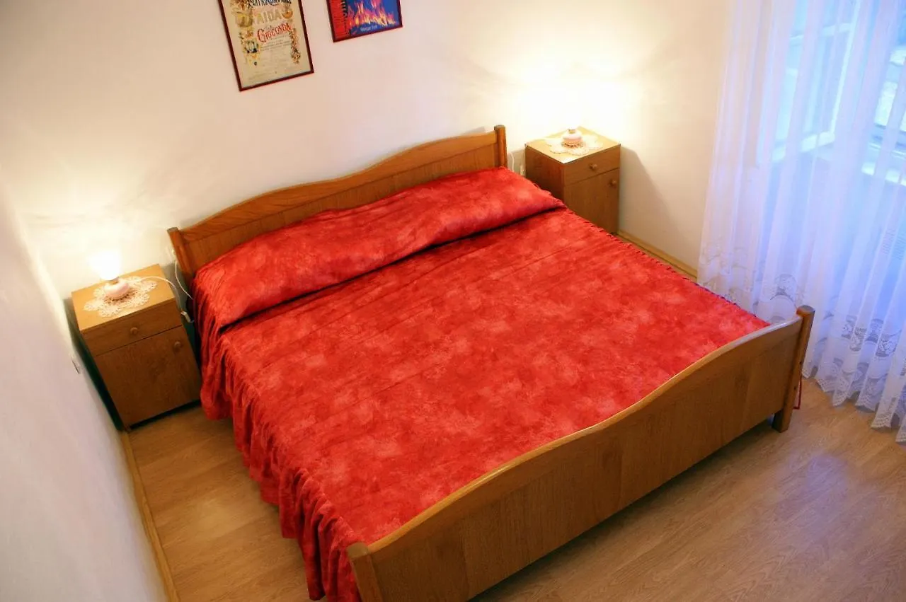 Raša House Violeta 빌라 펜션